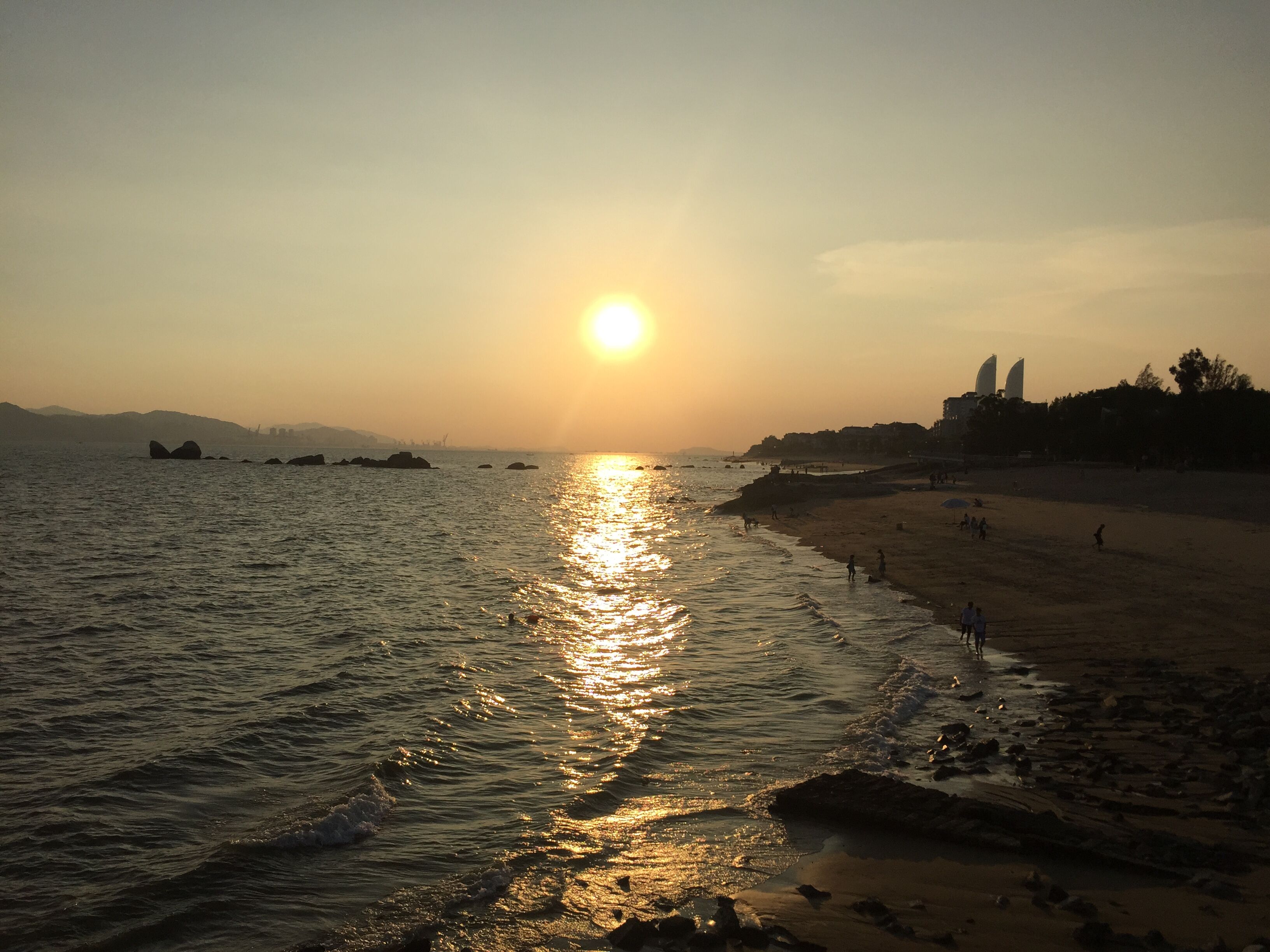 Leon102的個(gè)人主頁(yè)（封面預(yù)覽） - 主頁(yè)封面設(shè)置 - 站酷設(shè)計(jì)師Leon102原創(chuàng)素材 - 站酷ZCOOL