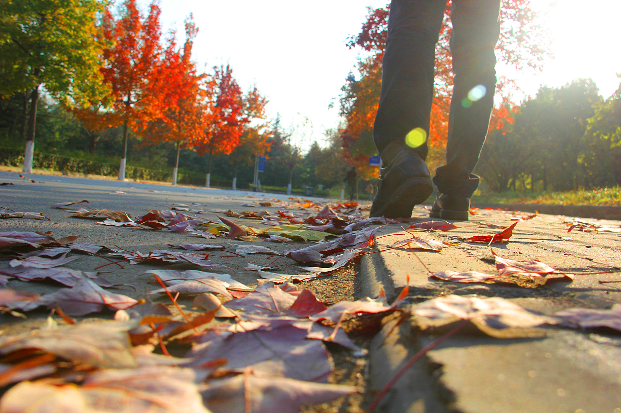 不管路途再遥远我都要见到你,留住最美好的大学恋情!