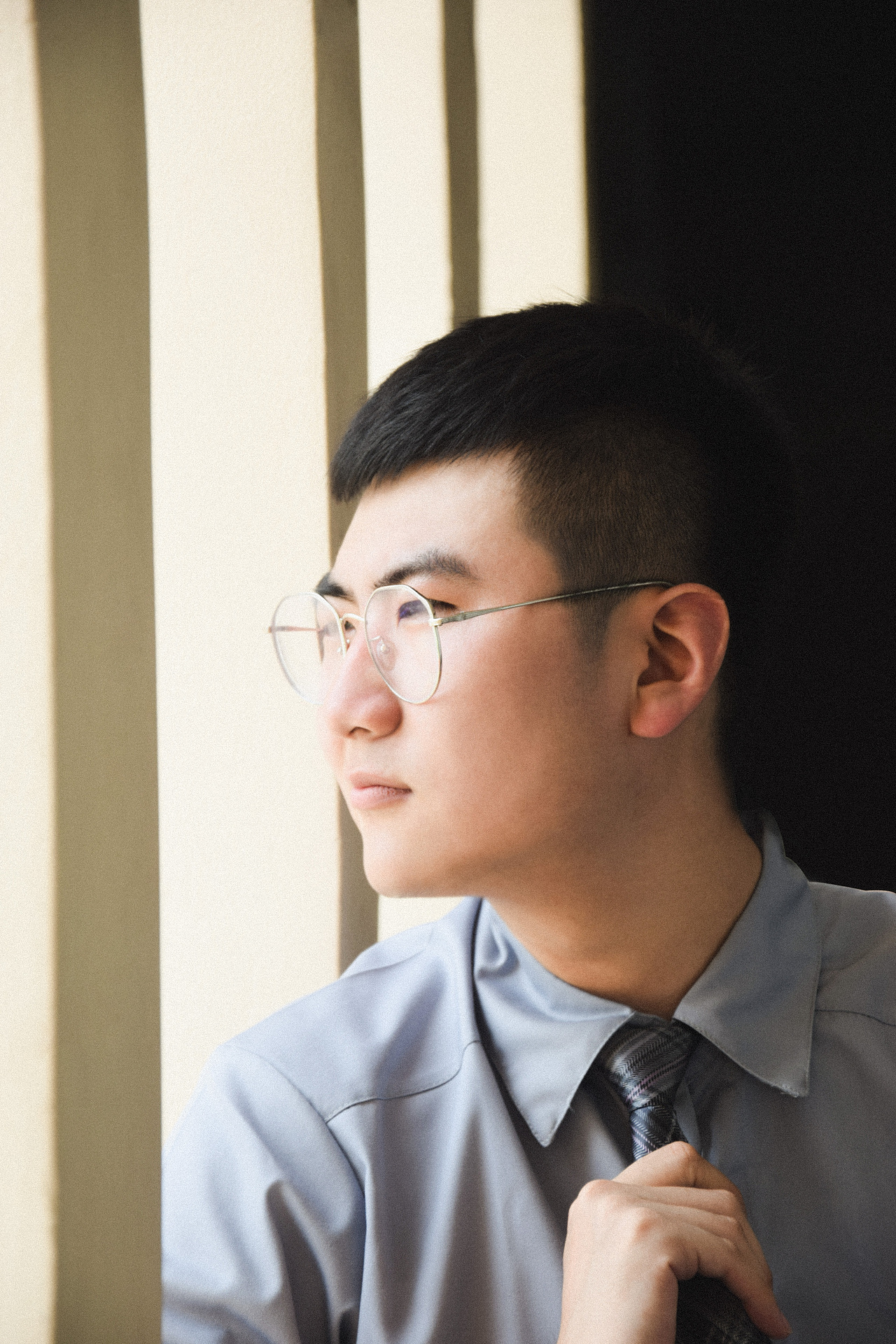 毕业季（图ZMTYzNTg3NzI4） - 人像摄影 - 站酷设计师阳光的某某王原创素材 - 站酷ZCOOL