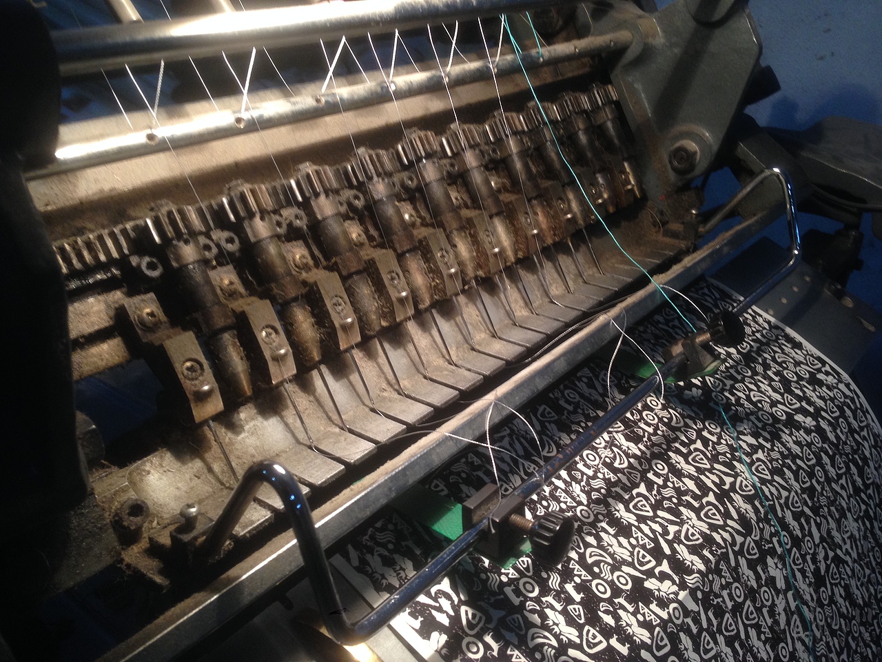 vi手册装帧现场