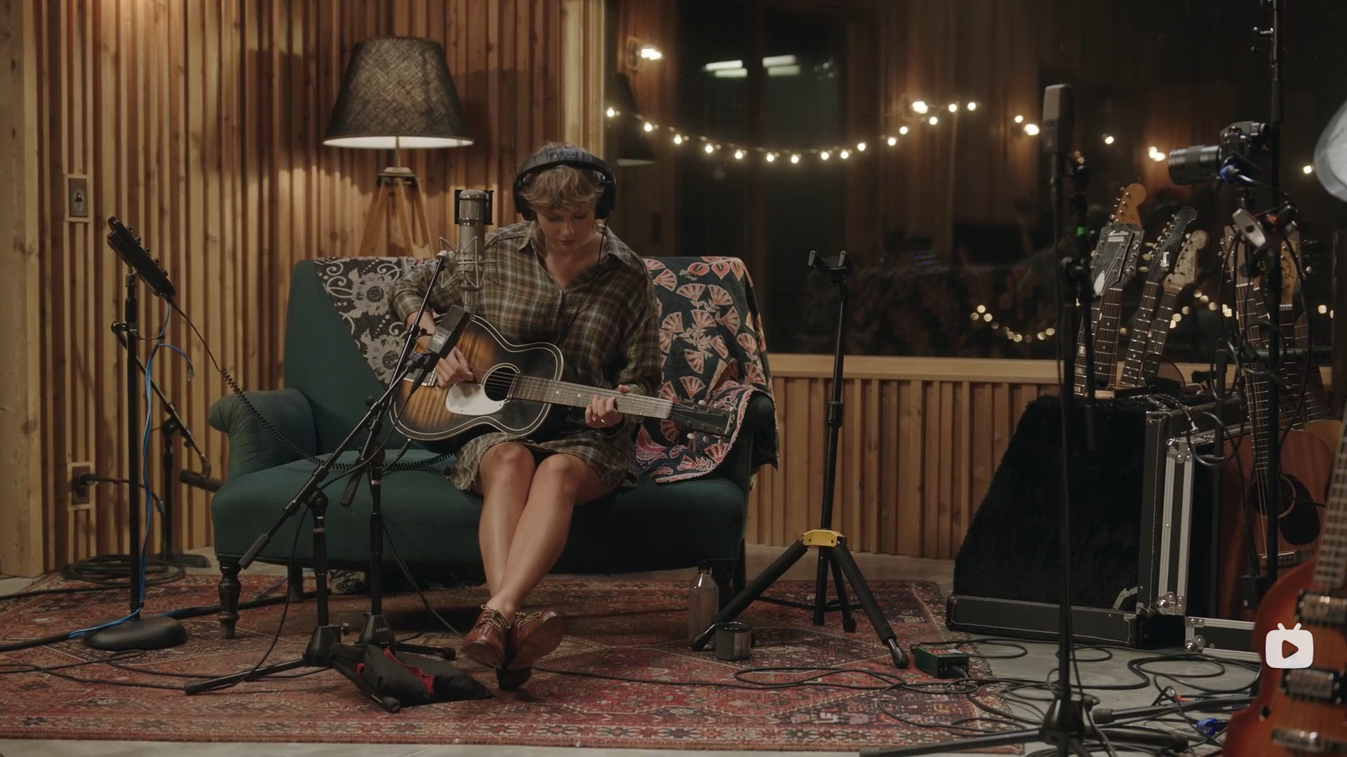 瑪麗麻利的個(gè)人主頁（封面預(yù)覽） - 主頁封面設(shè)置 - 站酷設(shè)計(jì)師瑪麗麻利原創(chuàng)素材 - 站酷ZCOOL