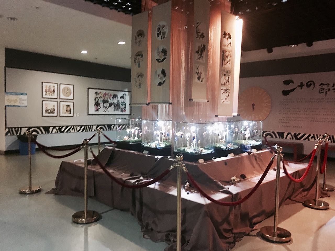 某小学国画展和面塑展（图ZODE4ODExMDg=） - 展陈设计 - 站酷设计师大倪和米汤原创素材 - 站酷ZCOOL