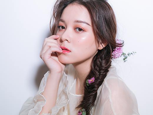 花 與少女（個人主頁-ZMzM3NzAxMjA=） - 人像攝影 - 站酷設計師Super777原創(chuàng)素材 - 站酷ZCOOL