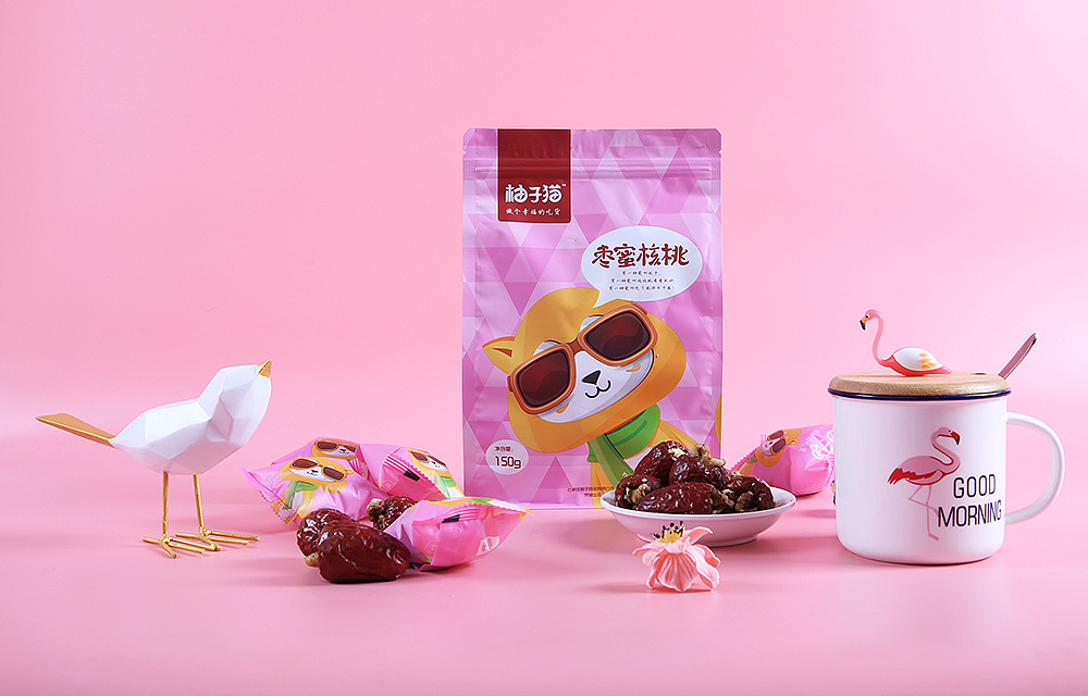 柚子猫零食|平面|包装|山也品牌设计 - 原创作品 - 站酷 (zcool)