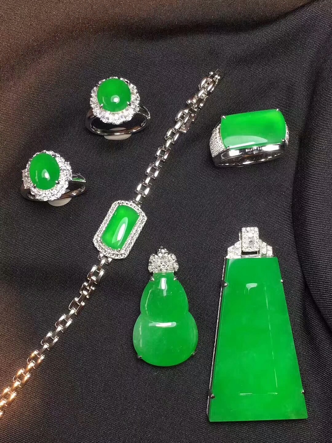 美玉天成 魅力翡翠