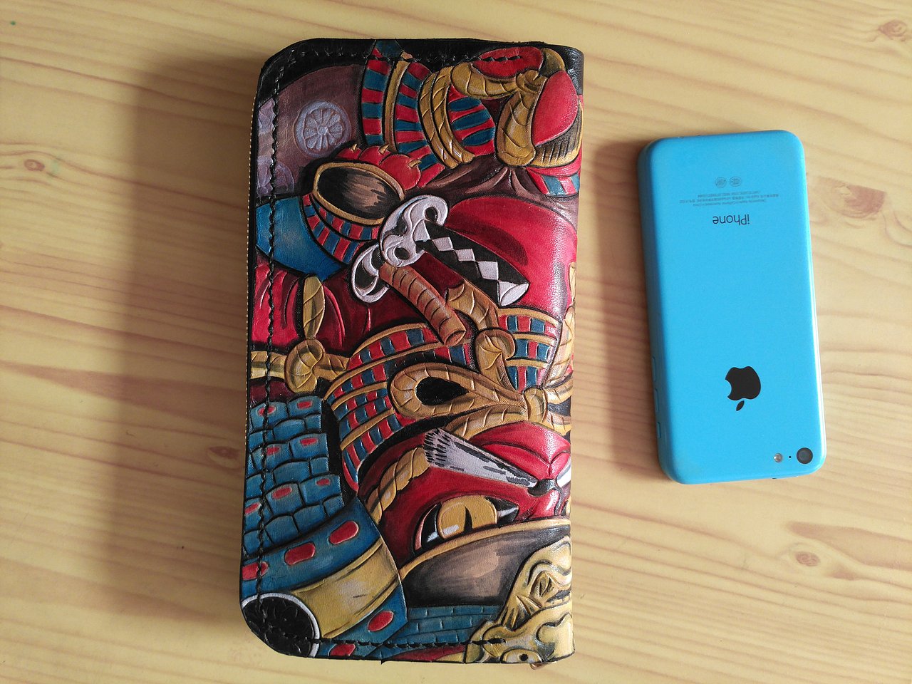 武士猫皮雕拉链包（图ZNjc1NTE0OTY=） - 工艺品设计 - 站酷设计师Mroz原创素材 - 站酷ZCOOL