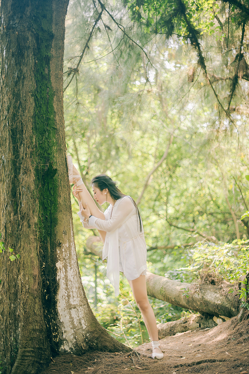 森林里的舞精灵.（图ZNTYwODU1NDQ=） - 人像摄影 - 站酷设计师Ming杨原创素材 - 站酷ZCOOL