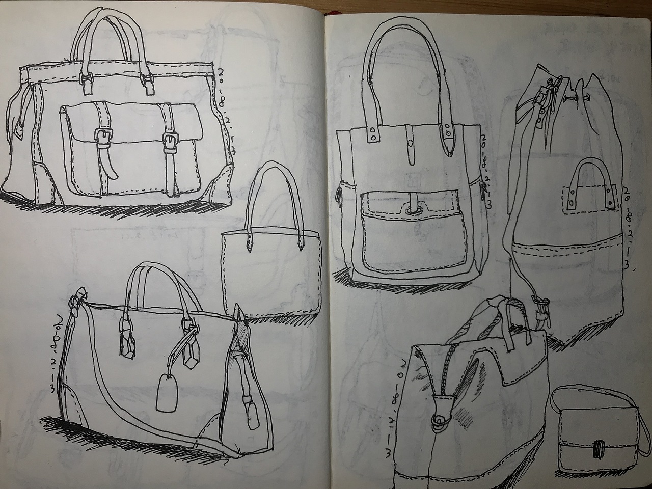 2016-2019年间467个箱包款式练习稿+附几张一根线速写