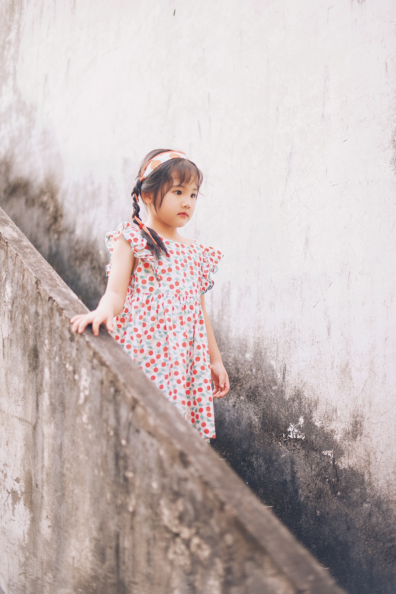 港风小可爱（图ZMjY5NTc1ODM2） - 人像摄影 - 站酷设计师简曦_Y2原创素材 - 站酷ZCOOL