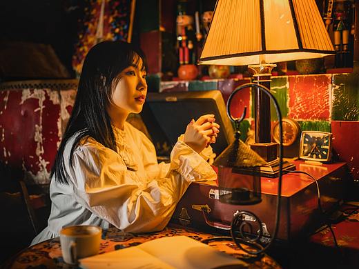 一个人的咖啡（个人主页-ZNTA0Mzg2NTI=） - 人像摄影 - 站酷设计师d750小船原创素材 - 站酷ZCOOL