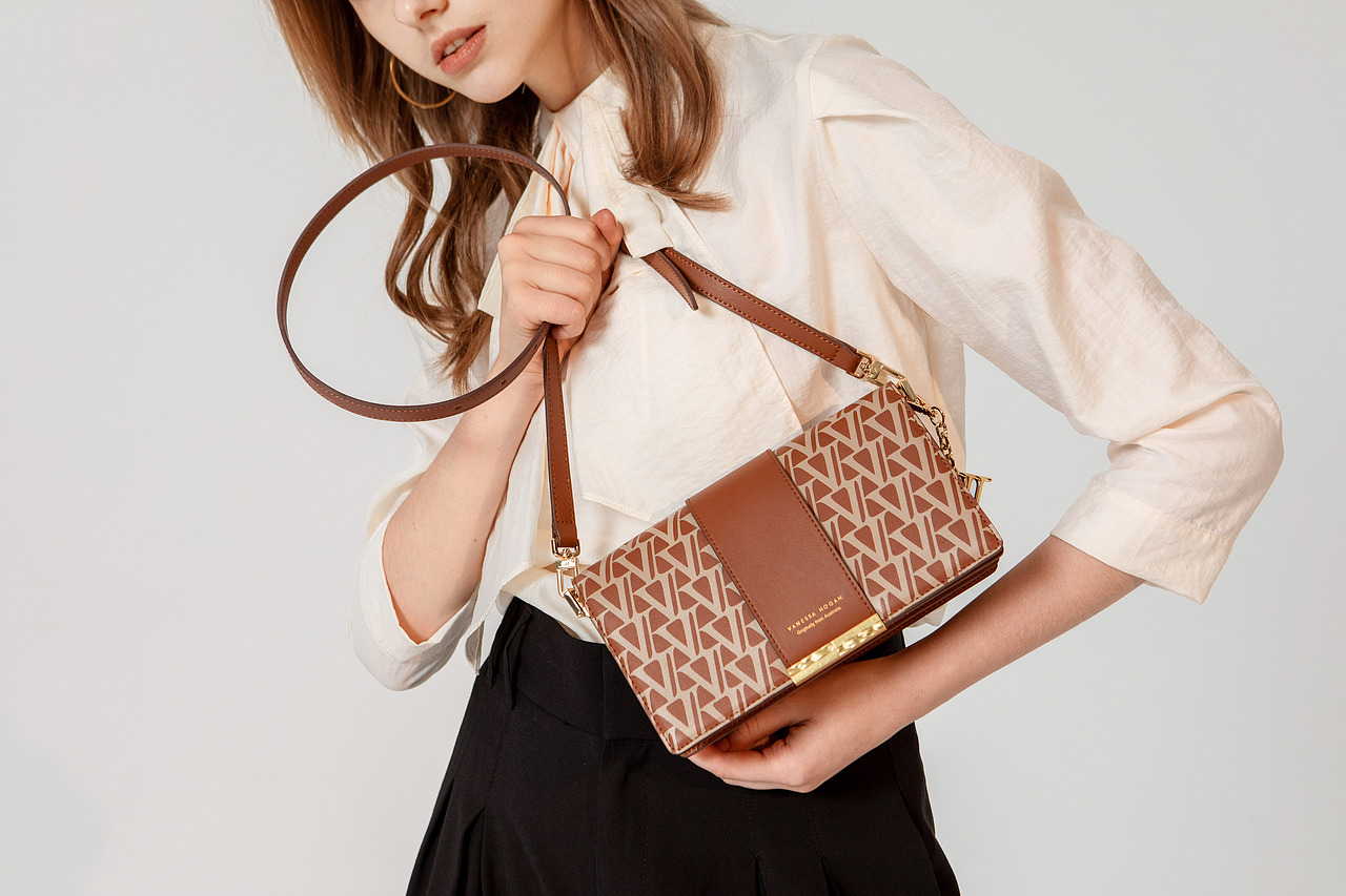 电商模特图 女装 女包 服装拍摄 