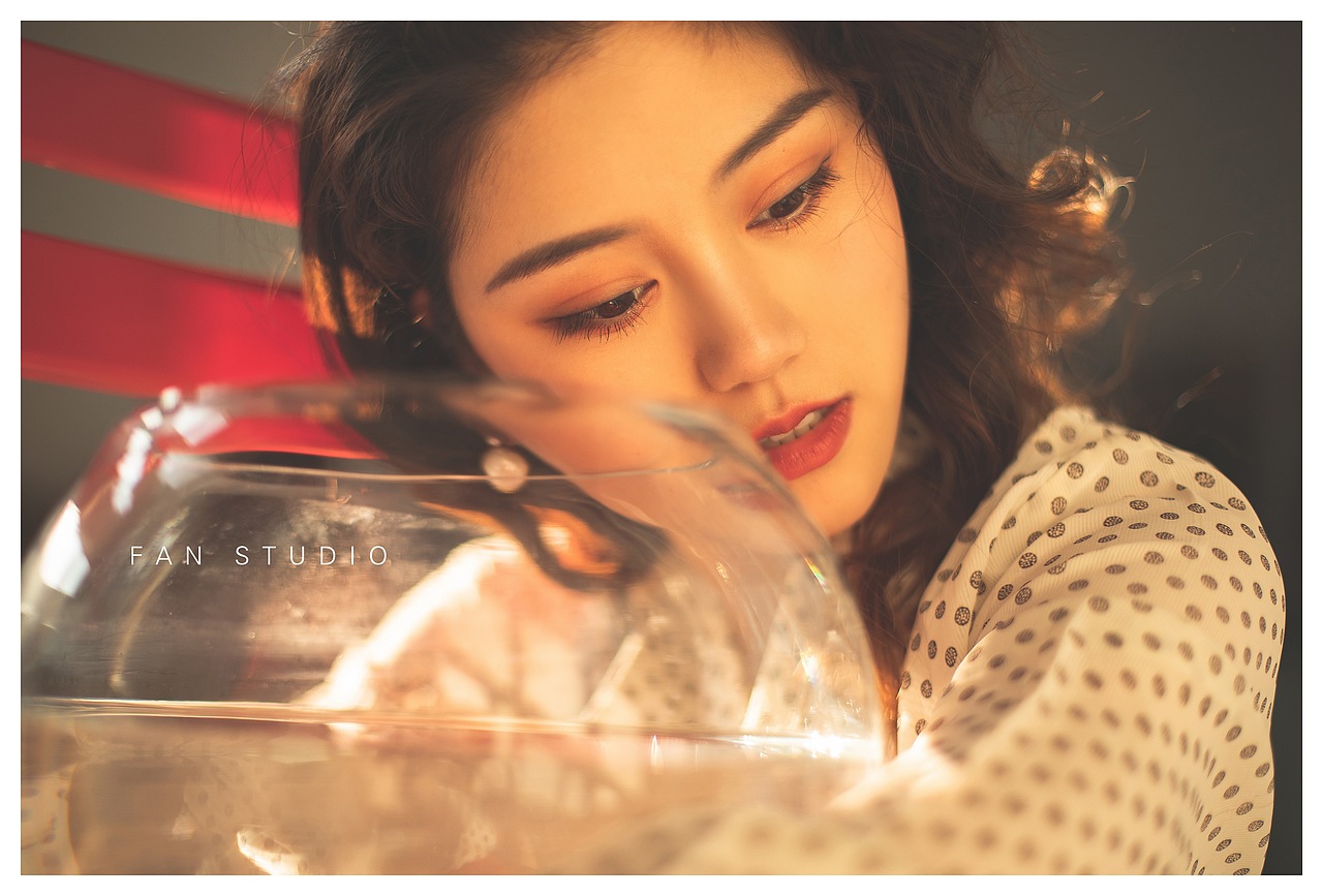 港风（图ZMTg0MjgwMDMy） - 人像摄影 - 站酷设计师凡兴原创素材 - 站酷ZCOOL