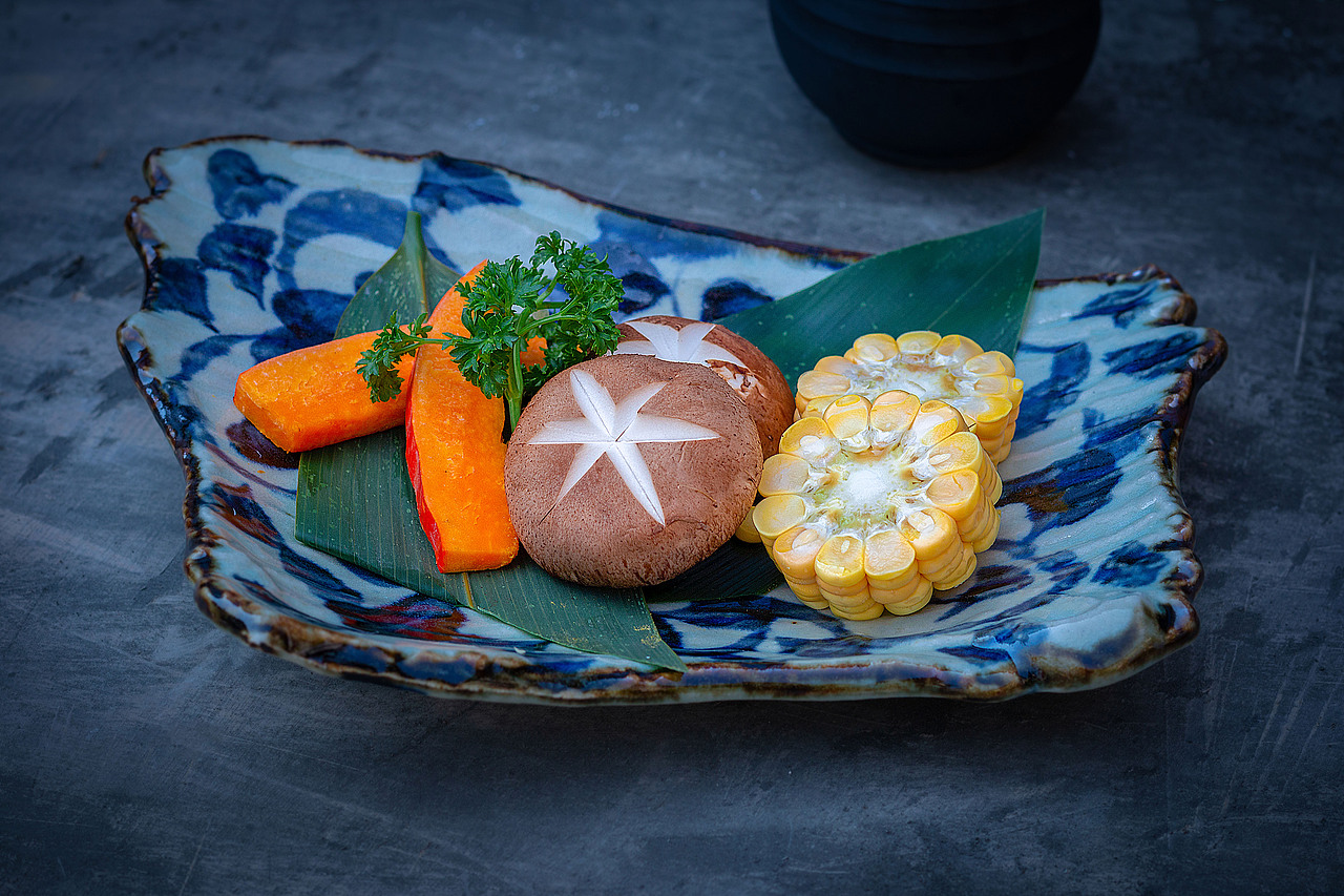 自然光拍摄：日本烤肉（图ZMTQ5NjE4Mzg4） - 产品摄影 - 站酷设计师幸运的人偶原创素材 - 站酷ZCOOL