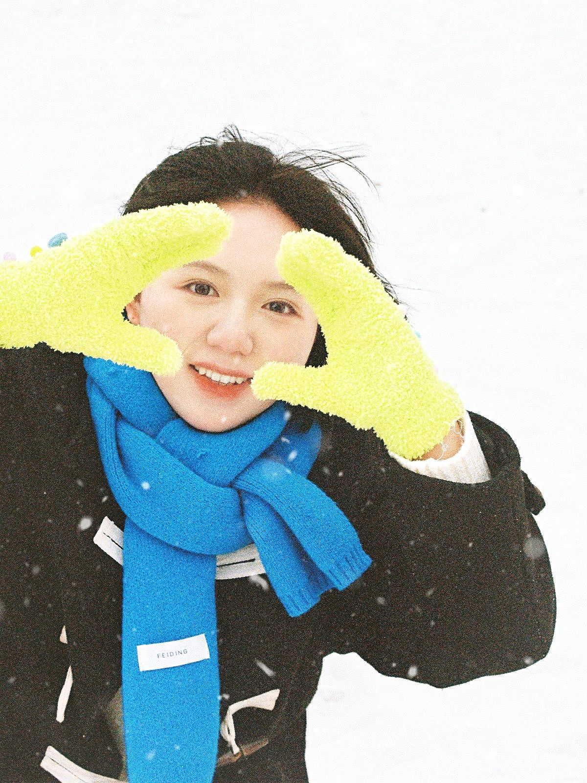 ​胶片 | ❄️初恋是蓝色的（图ZMzU5OTE0ODQw） - 人像摄影 - 站酷设计师圆不圆在拍照原创素材 - 站酷ZCOOL