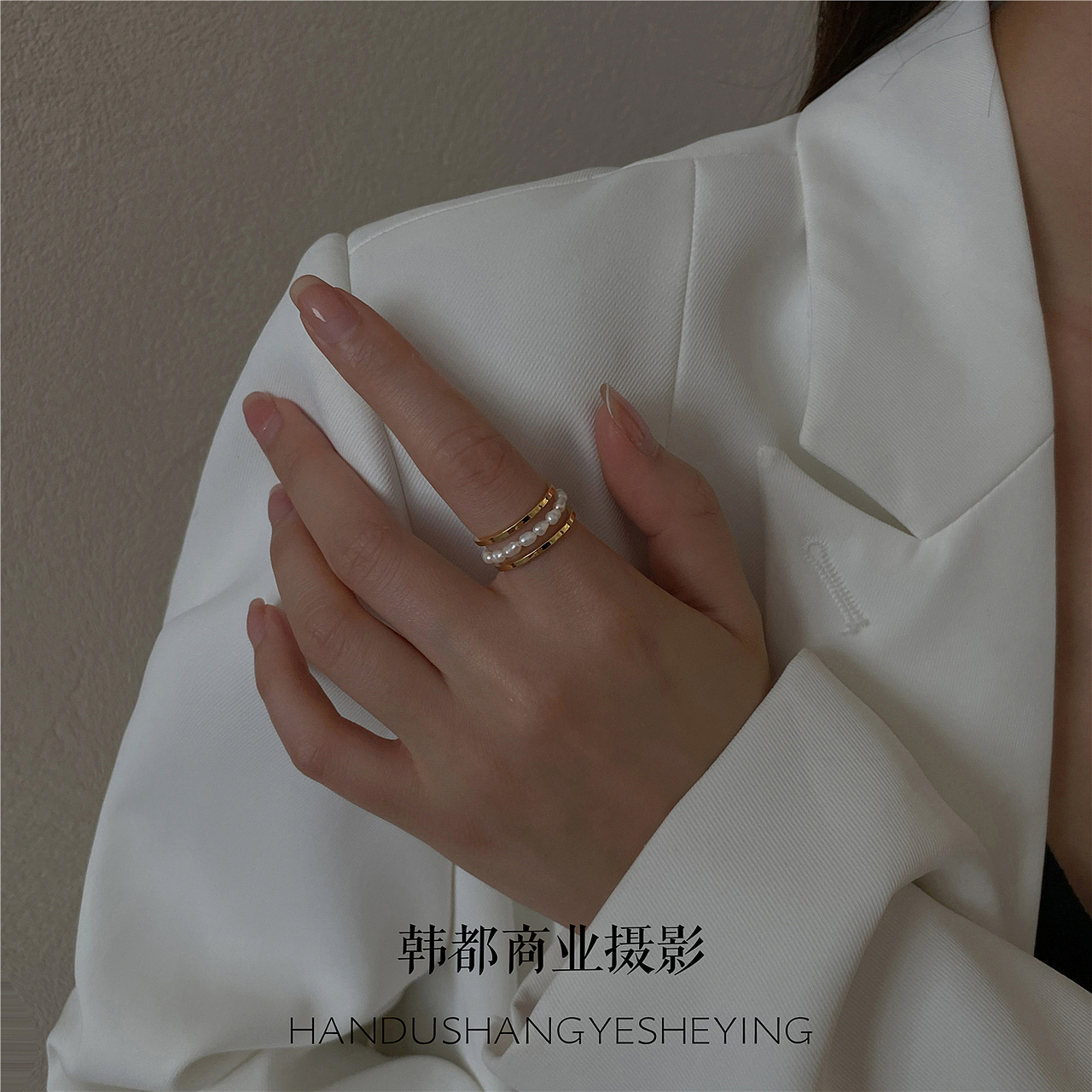 珍珠项链无头风（图ZMjU4ODI3OTI0） - 人像摄影 - 站酷设计师麦图商业摄影原创素材 - 站酷ZCOOL