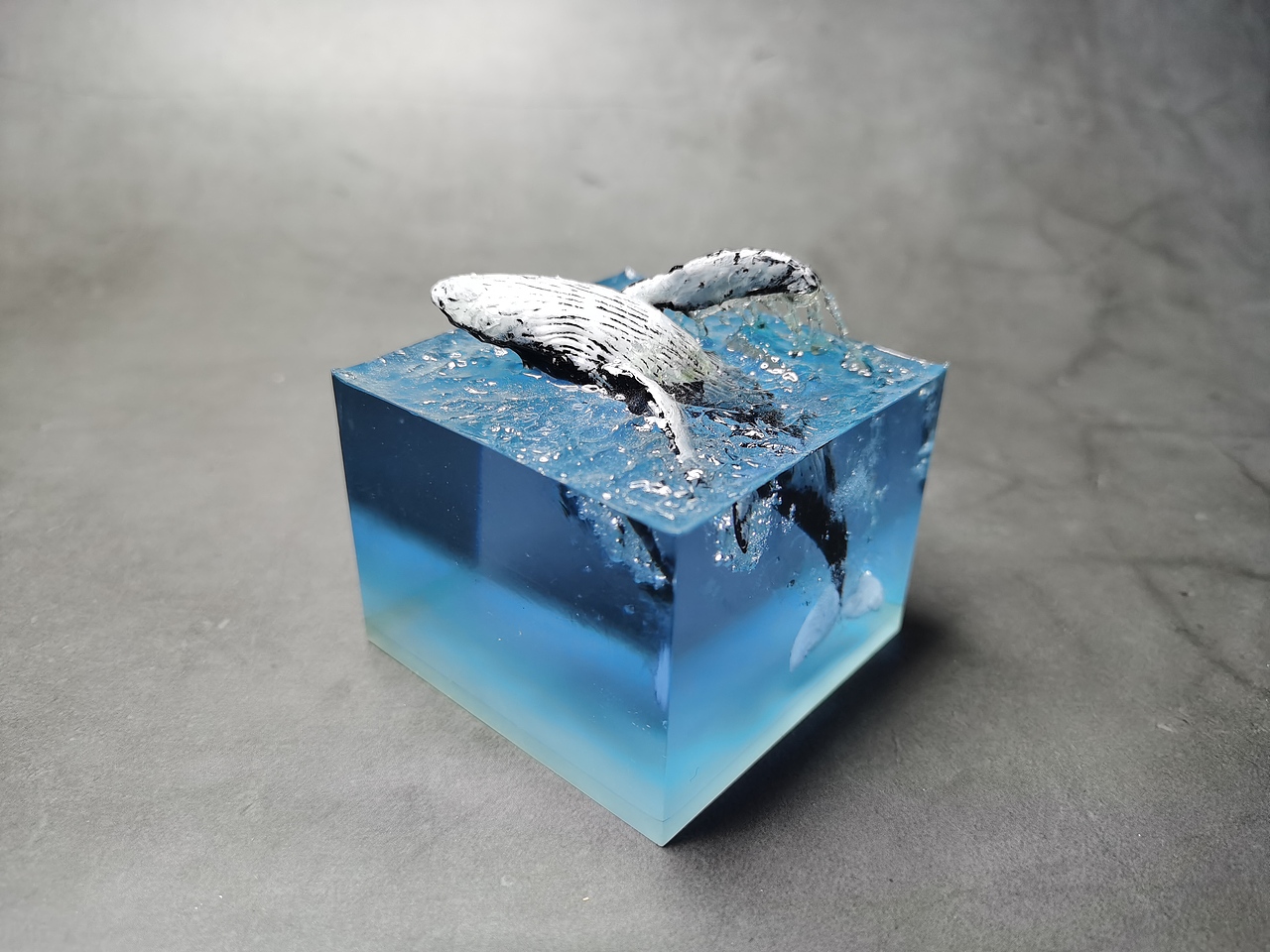 鲸跃，滴胶树脂（图ZMzEzMzY2NjUy） - 手办/模玩 - 站酷设计师北辰远原创素材 - 站酷ZCOOL