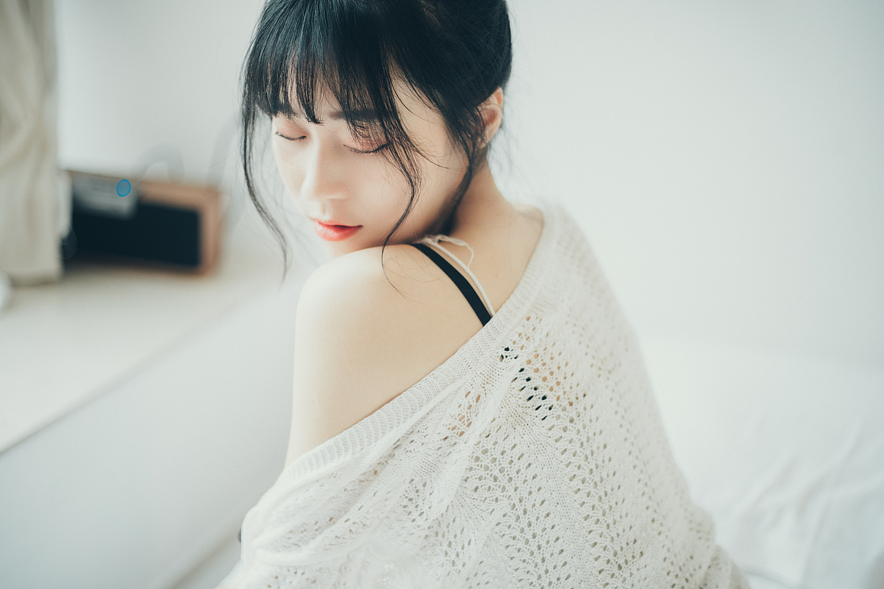 小思绪（图ZMjA0NzYzMDI0） - 人像摄影 - 站酷设计师白日梦大熊菌原创素材 - 站酷ZCOOL