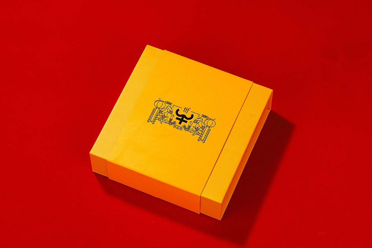 TTF舞牛胸针拍摄