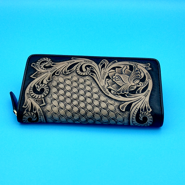 皮雕唐草钱包