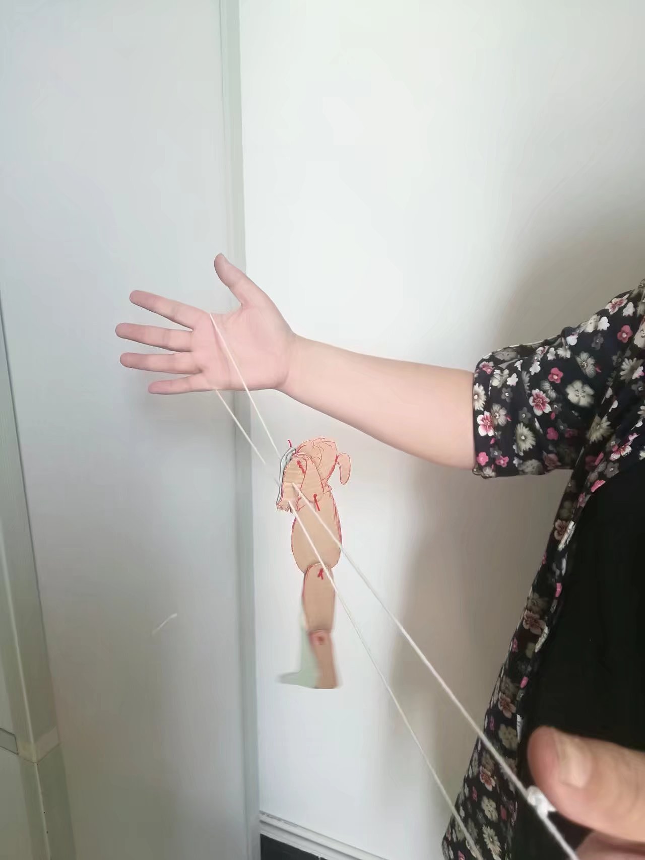 杂技小人自制玩具玩偶变废为宝听从使唤纸片人大陈镇中吴琦芳王大可淘综合实践活动惯性应用动能和势能的传换（图ZNzk3MDM1NTY=） - 其他手工艺 - 站酷设计师王大可淘原创素材 - 站酷ZCOOL