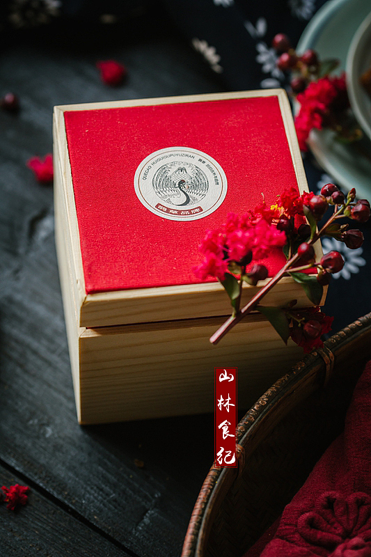 窗前明月光，孤影照寒窗。 乡音悠旷宇，低头思故乡。（图ZOTI1ODcyODQ=） - 产品摄影 - 站酷设计师山林纪原创素材 - 站酷ZCOOL