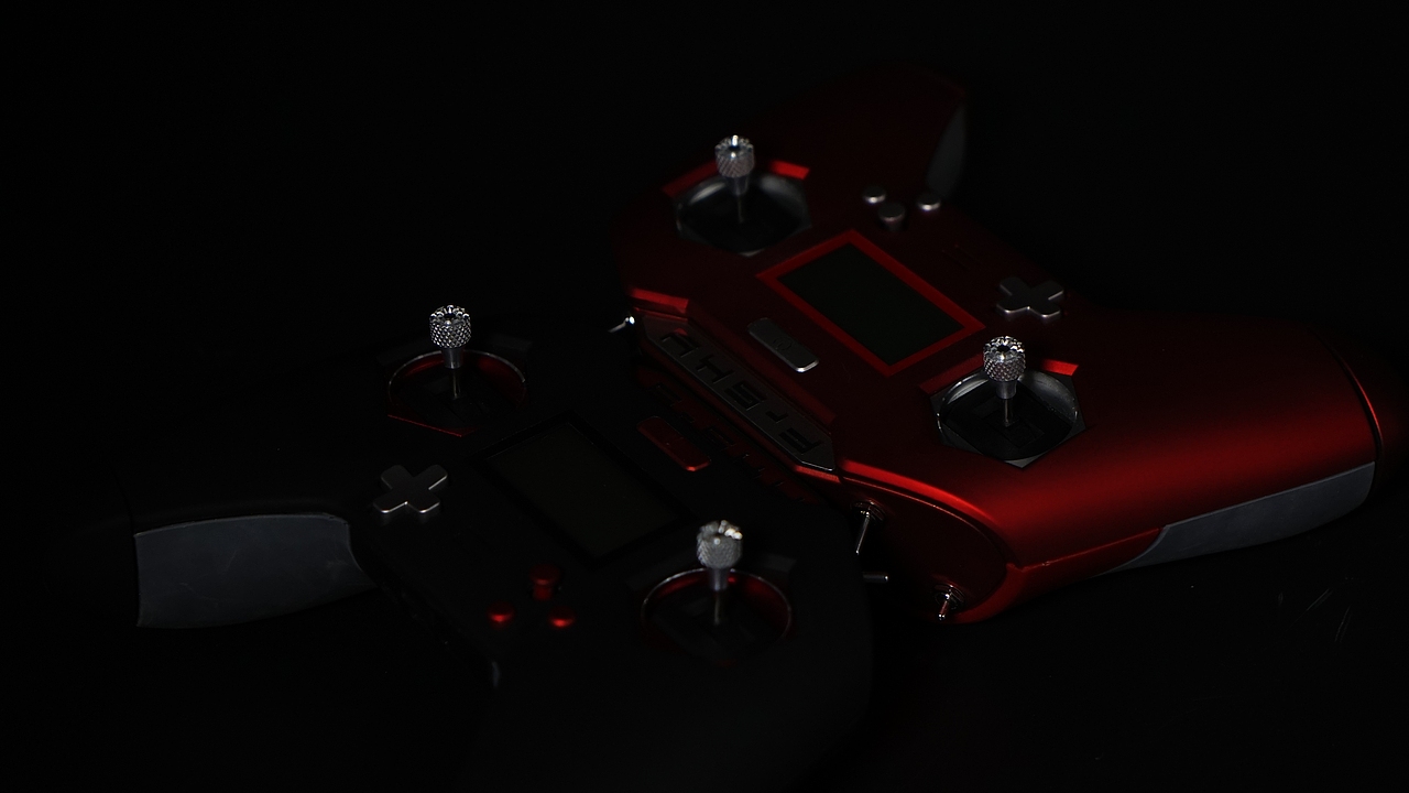 2018年旗舰无人机游戏外观遥控器X-Lite产品及视觉设计