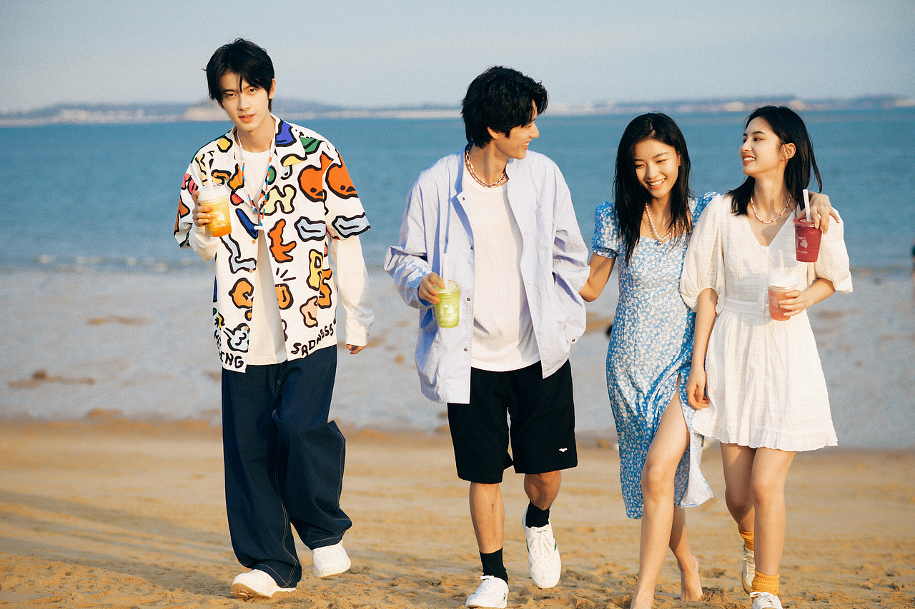 胶片街拍🎞️（图ZMjg4NTE5OTI0） - 人像摄影 - 站酷设计师Anne1234567原创素材 - 站酷ZCOOL