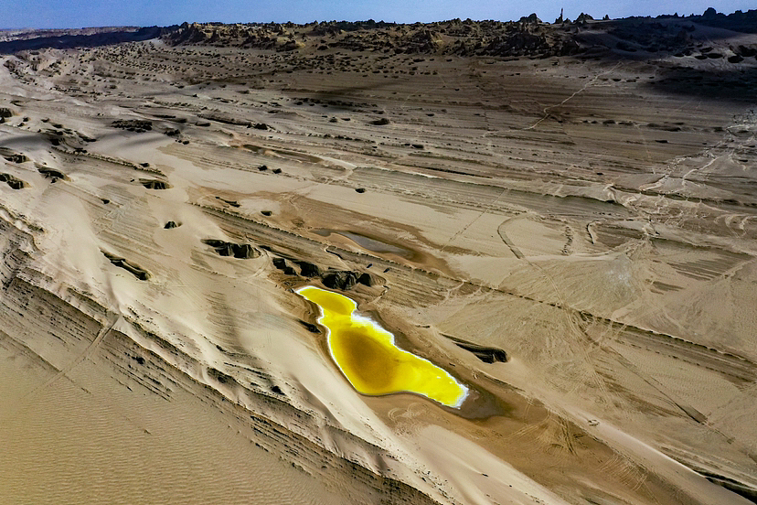 青海火星营地雅丹风光硫磺湖