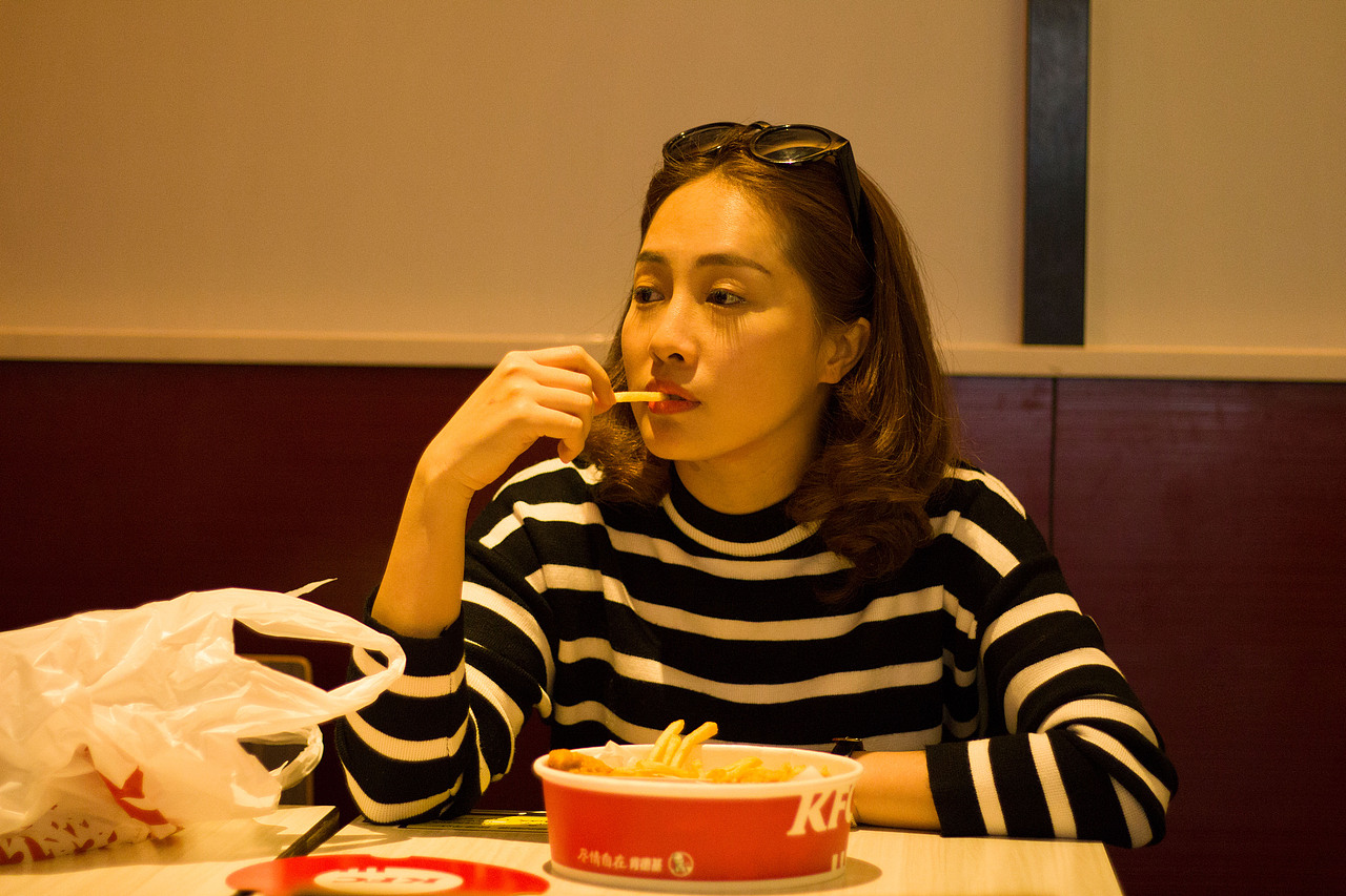 时尚人像拍摄（图ZNjk0MTEzMjg=） - 人像摄影 - 站酷设计师钟清媚原创素材 - 站酷ZCOOL