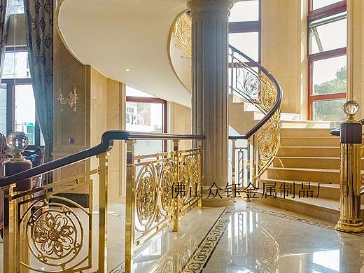 别墅新款爱琴海铝艺K金楼梯护栏