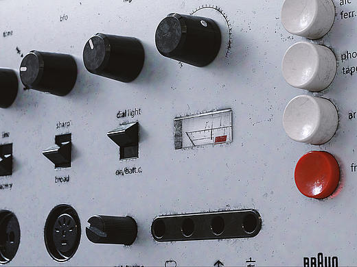 Braun T 1000 CD _ Dieter Rams 1968 CGI（个人主页-ZNDA0MjM2ODQ=） - 产品 - 站酷设计师鱼一七原创素材 - 站酷ZCOOL