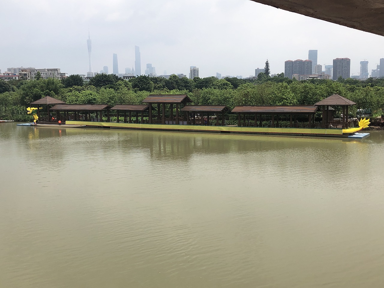 海珠湿地公园玻璃钢龙尾雕塑景观工艺品设计制作安装