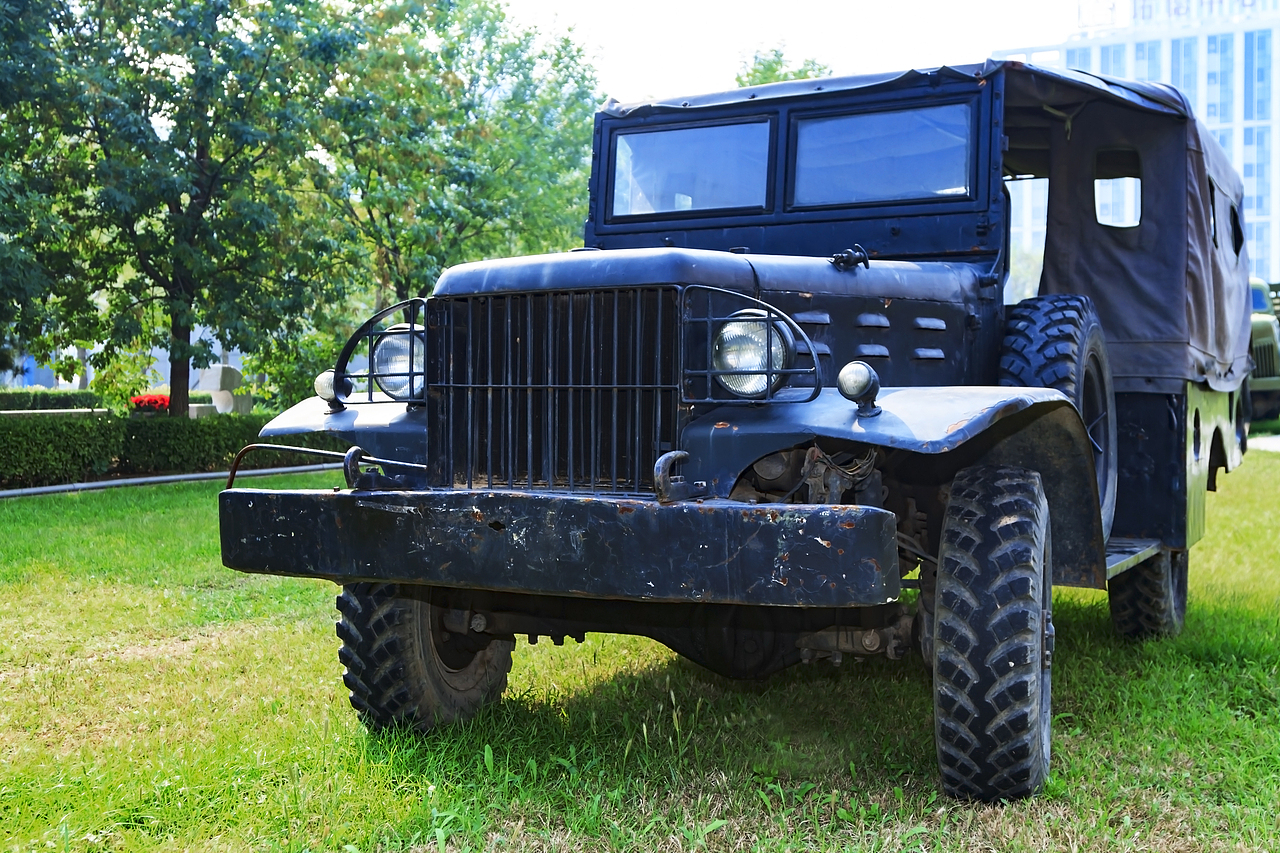 金戈铁马话军车