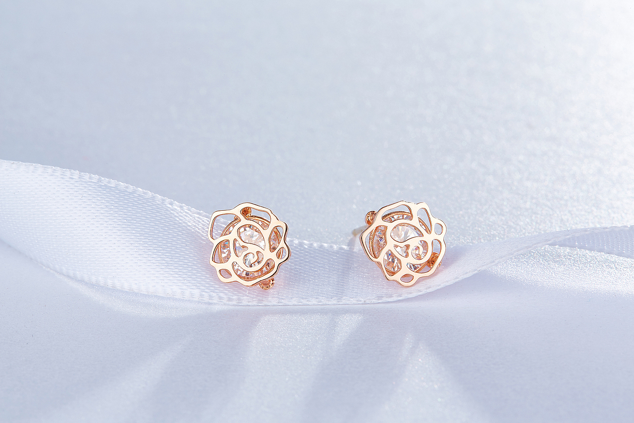 商业珠宝白浅色系场景摄影拍摄（图ZMTY5ODIwODI0） - 产品摄影 - 站酷设计师商业摄影师陈剑波原创素材 - 站酷ZCOOL