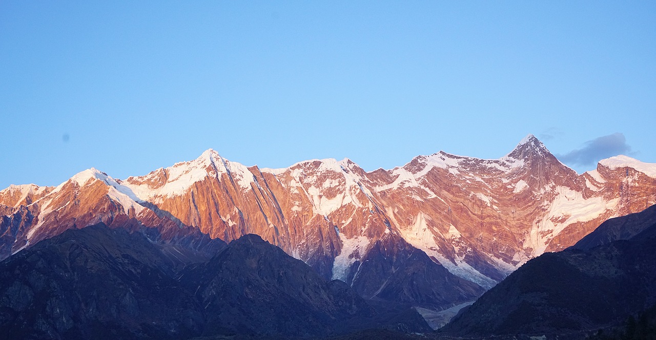 日照金山-南迦巴瓦
