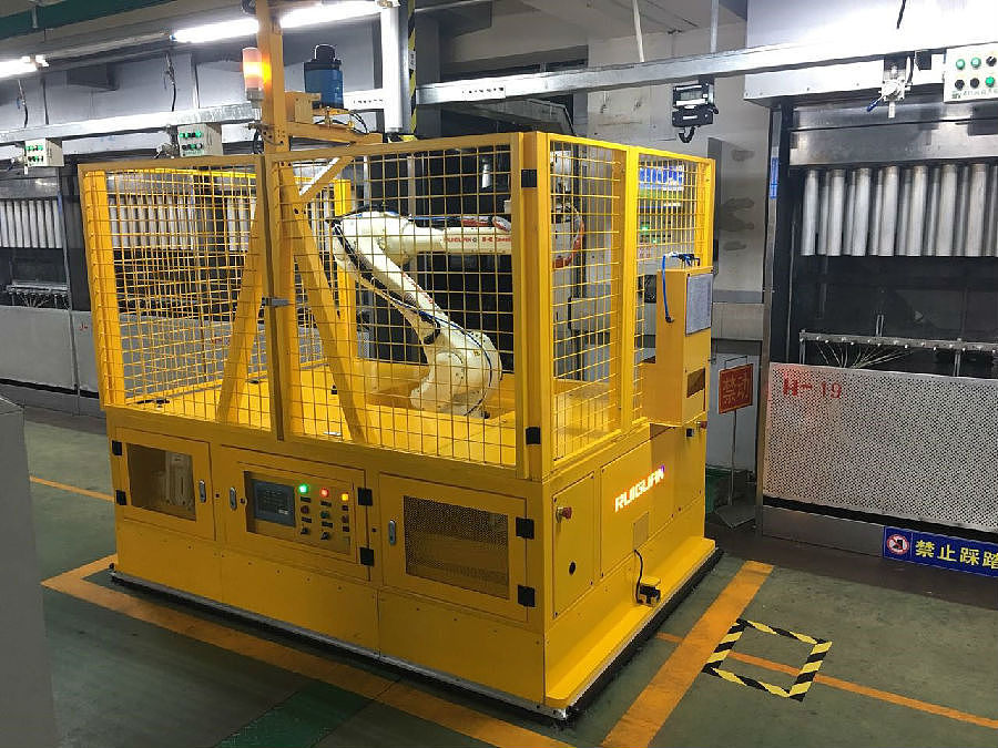 锐冠机器人:新时代,智能化发展,一路前行