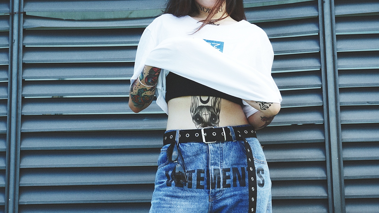 人能很容易的变化情绪，却很难调整行动（图ZMTY3NzY1MzAw） - 人像摄影 - 站酷设计师WANGzh王昭涵原创素材 - 站酷ZCOOL