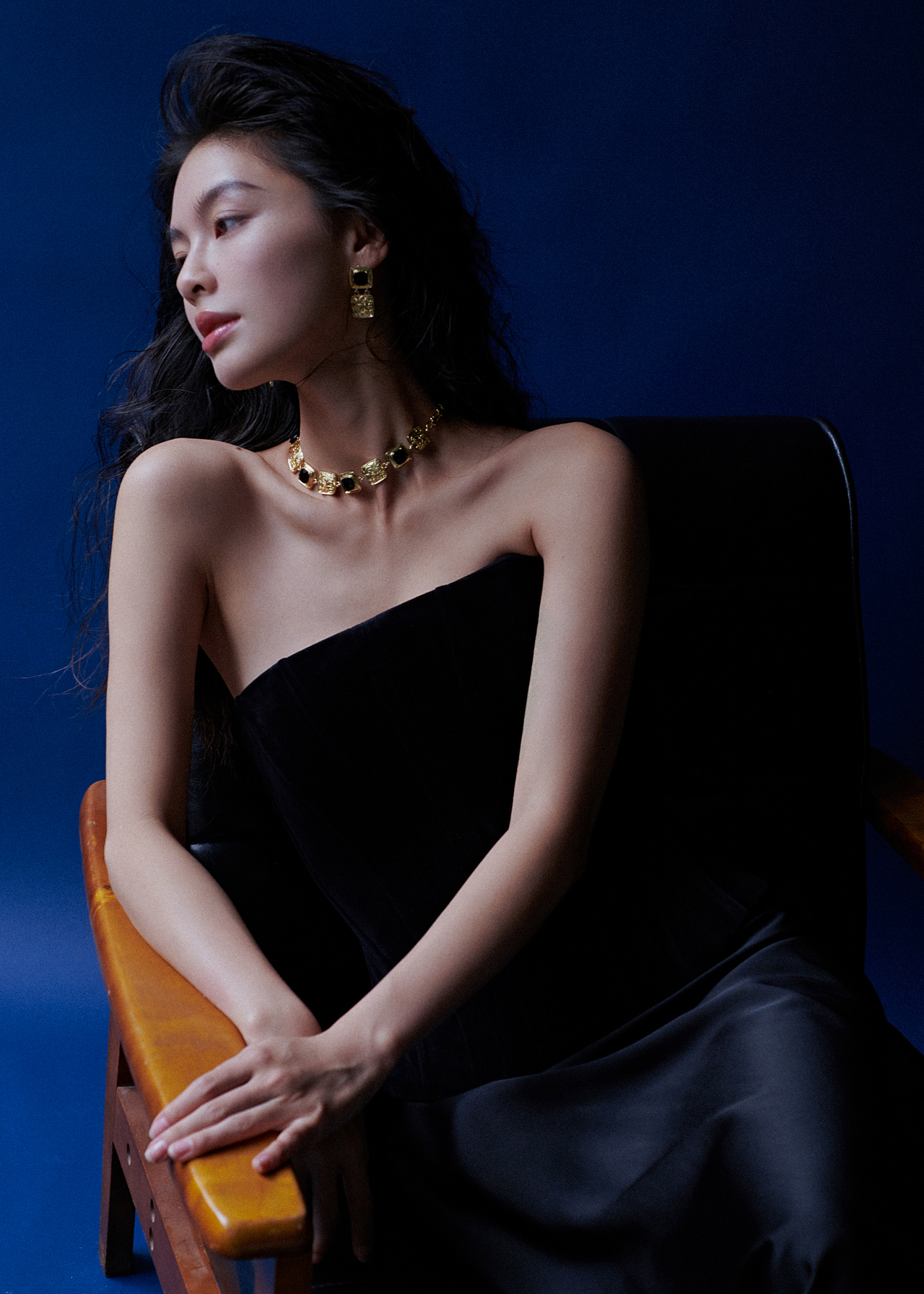 情绪感 首饰 拍摄（图ZMzY3OTg0MTE2） - 人像摄影 - 站酷设计师摄影师白云飞原创素材 - 站酷ZCOOL