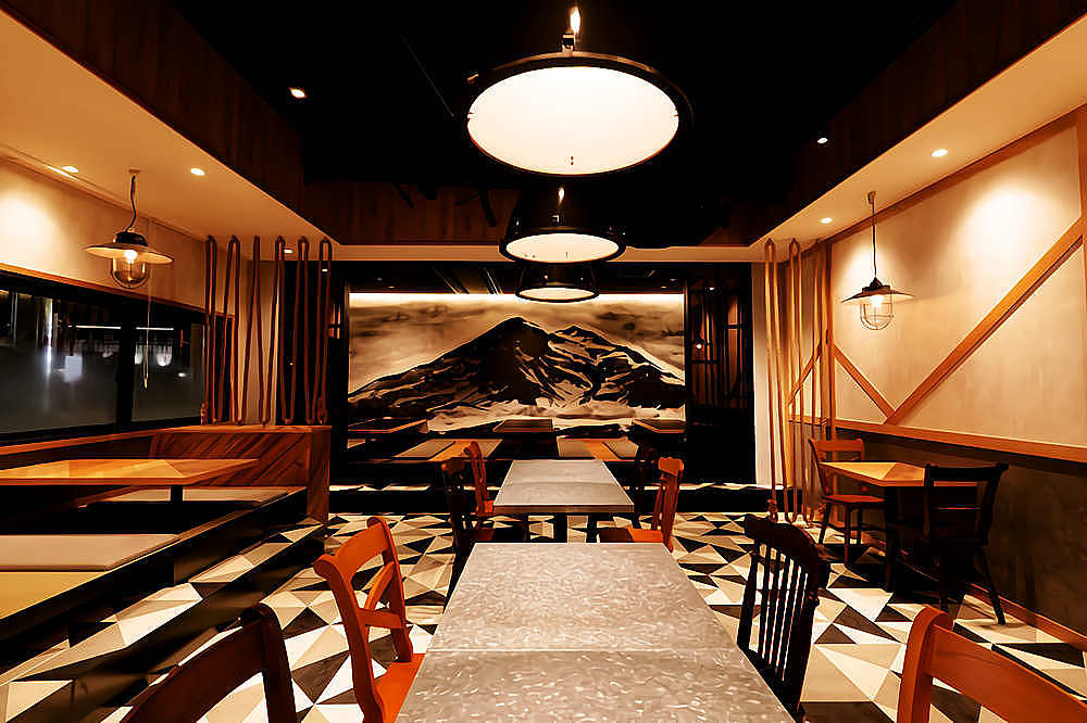 项目面积/100平 施工周期/10天 空间类型/日式料理店|拉面餐厅 项目