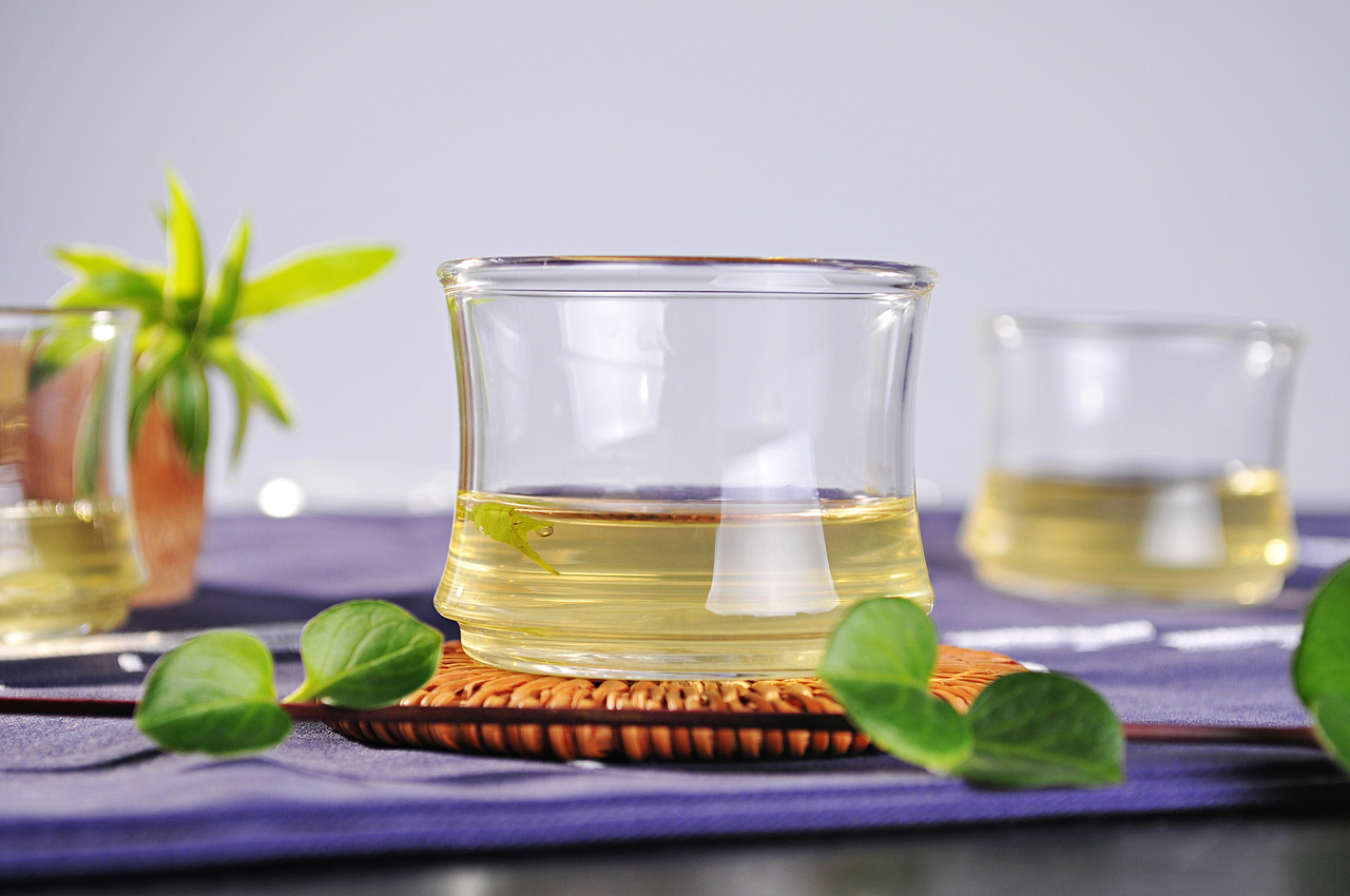 灵感先生の玻璃茶具摄影：（图ZMzY3MjUzMDA=） - 产品摄影 - 站酷设计师灵感先生原创素材 - 站酷ZCOOL