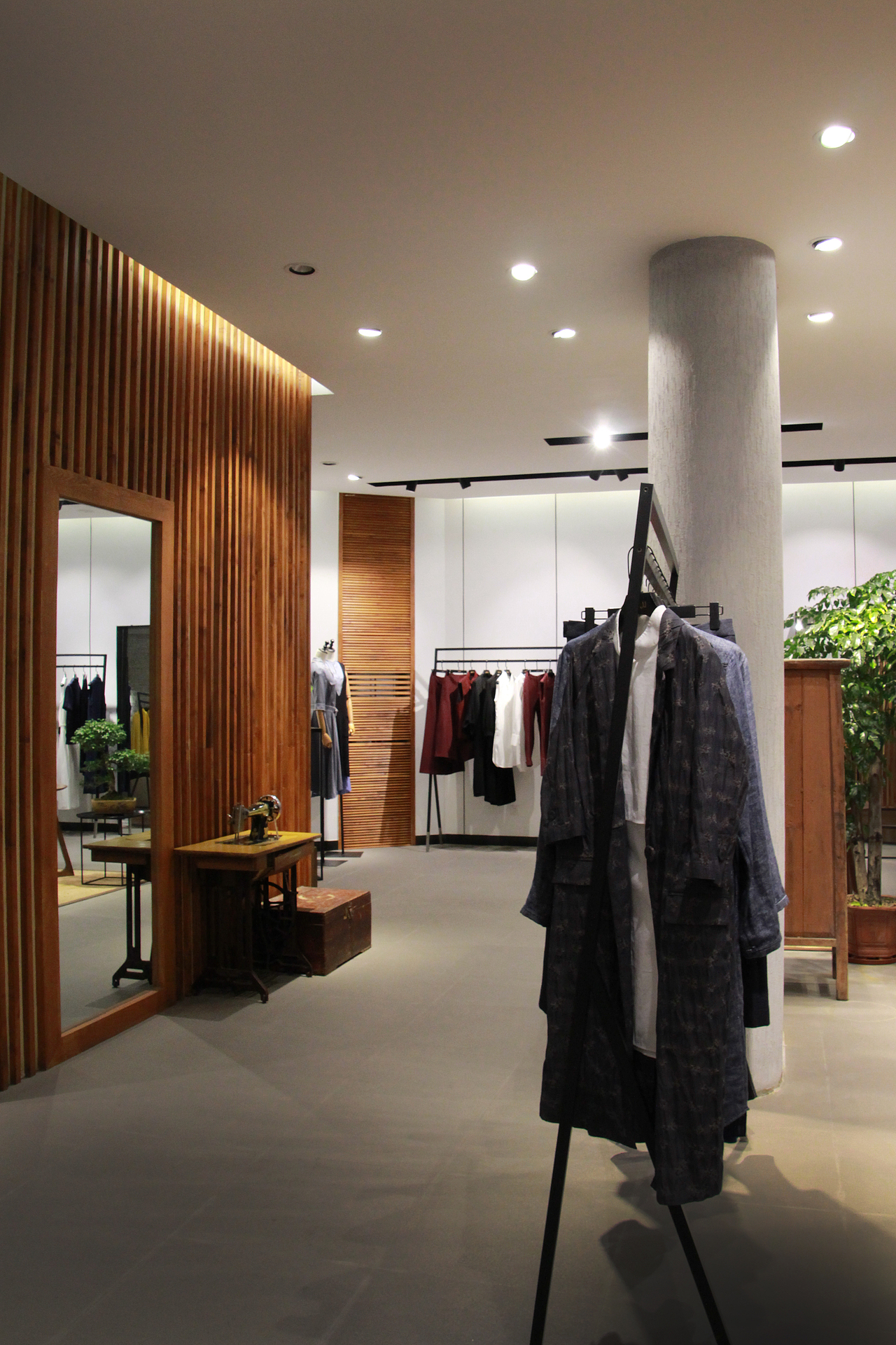 AIR.U品牌服装店