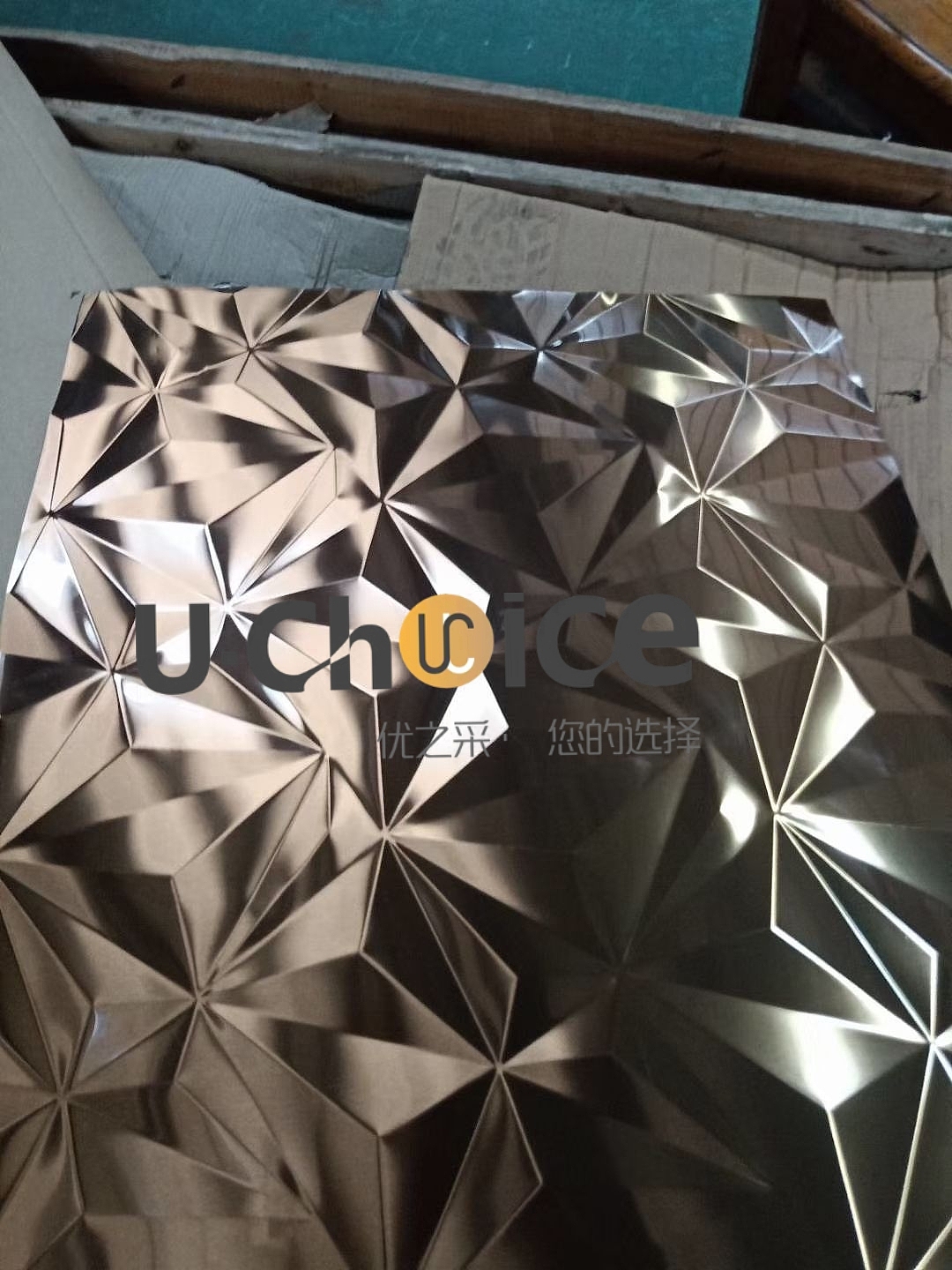 中山某体育馆三维立体镜面吊顶展示（图ZMjczNDkwMzQw） - 商业空间设计 - 站酷设计师优之采谢彩琼原创素材 - 站酷ZCOOL