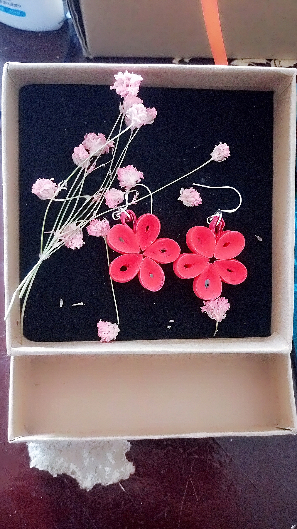 纸艺（图ZMTA3MTIxMzEy） - 首饰设计 - 站酷设计师叶若茜原创素材 - 站酷ZCOOL