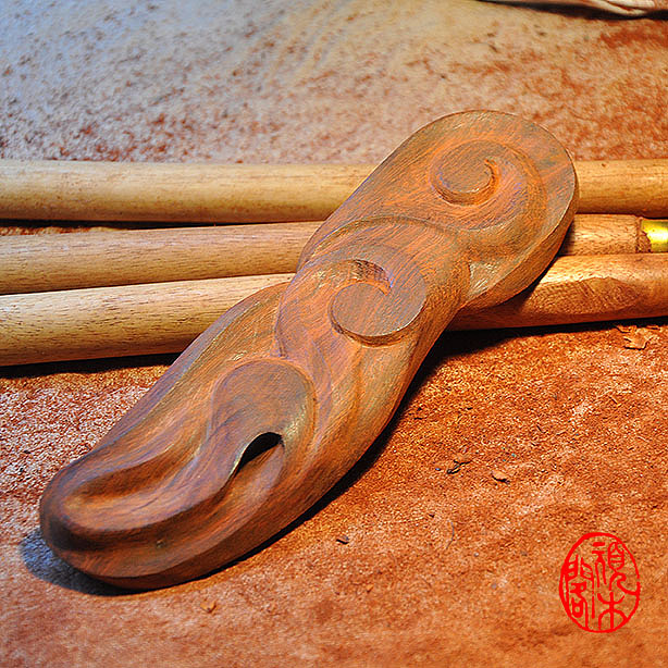 顽木作品《听·禅》