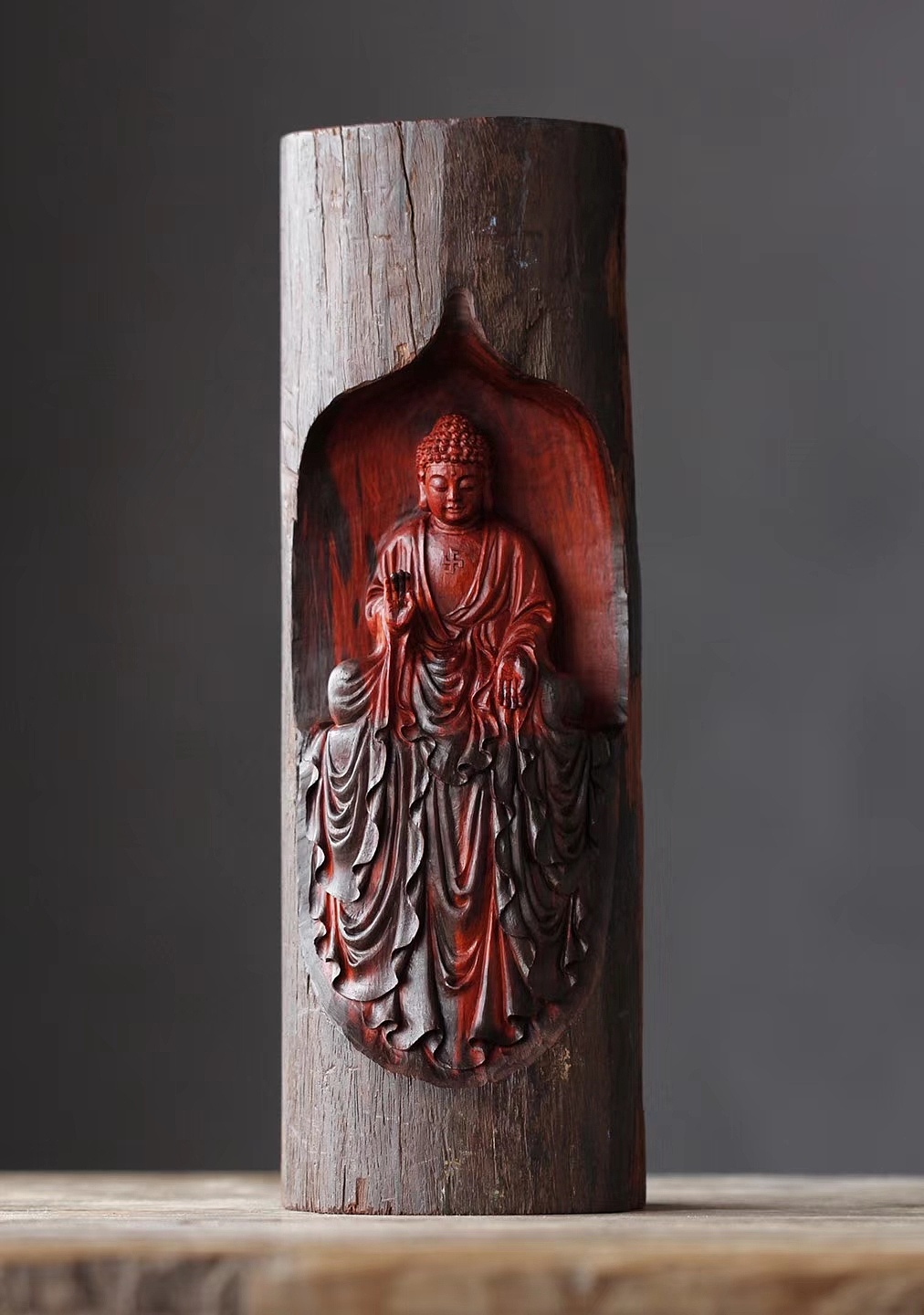 北魏佛释迦摩尼半跏趺坐像