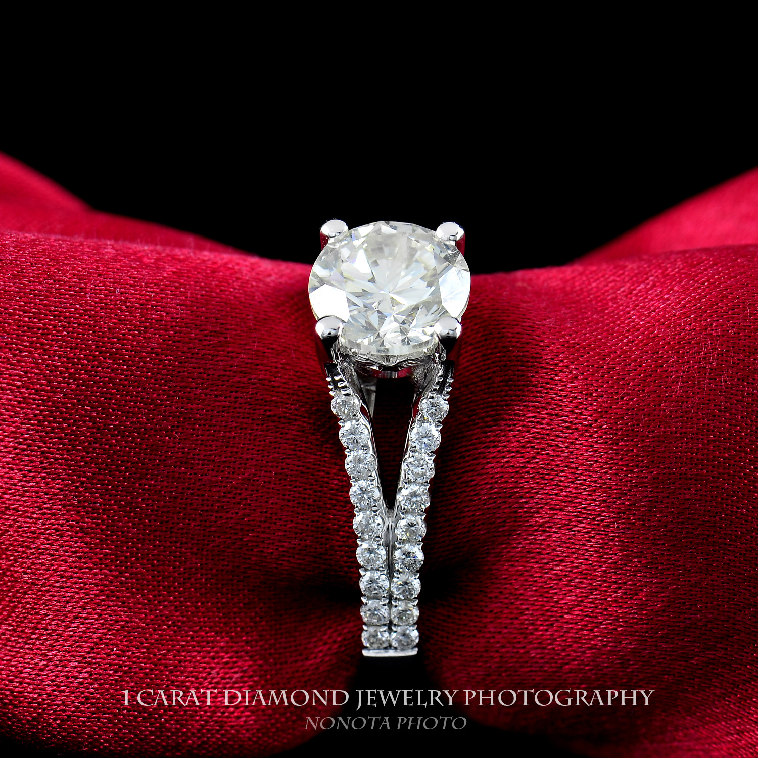 高清图|蒂芙尼铂金镶嵌枕形钻石戒指图片1|腕表之家-珠宝