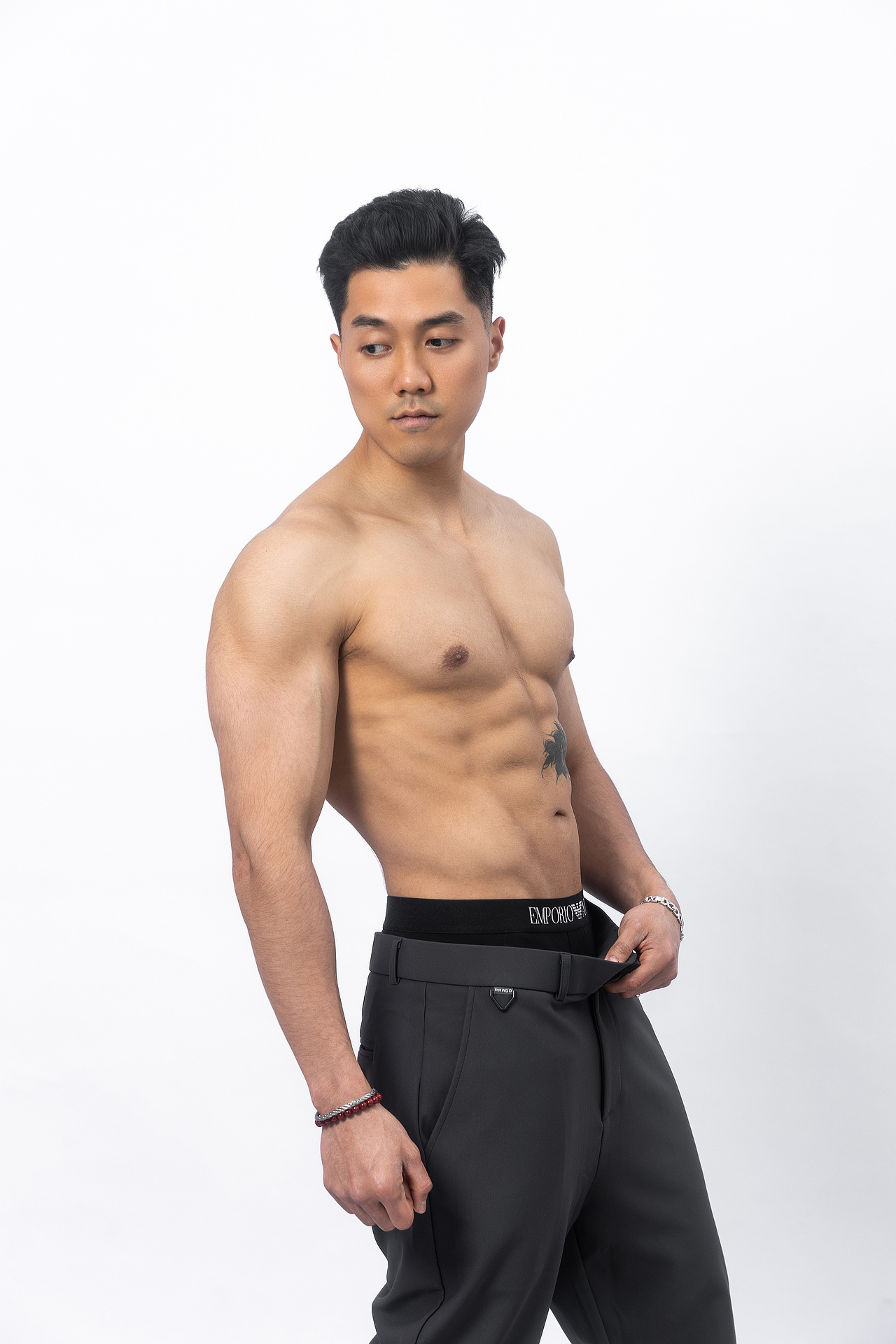 黑白极简风｜肌肉风（图ZMzg4Mjg3OTQ0） - 人像摄影 - 站酷设计师JL快门先生原创素材 - 站酷ZCOOL