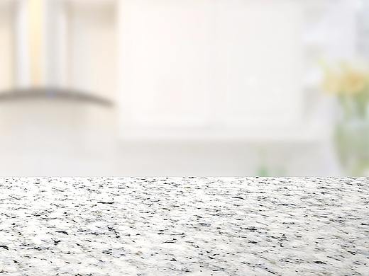 大理石石桌和虚化横幅背景 - 展示产品使用-正面视图。