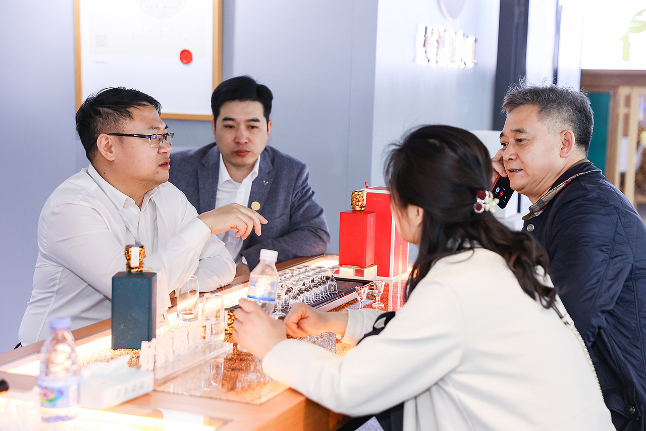 真工酱酒-春约桃花屋