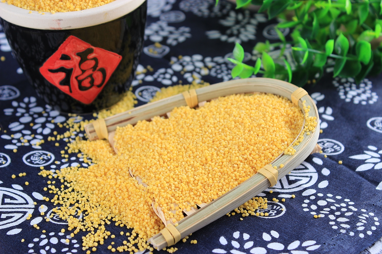 食色（图ZNjExNTgxNjQ=） - 产品摄影 - 站酷设计师杨杨杨先森原创素材 - 站酷ZCOOL